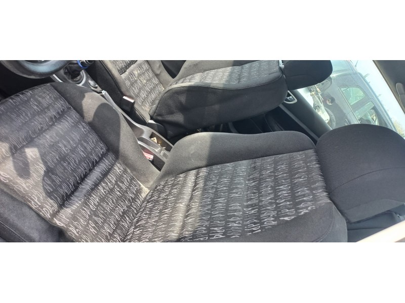 peugeot 307 (s1) del año 2004