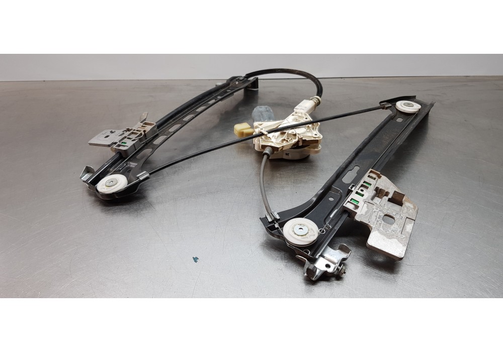 Recambio de elevalunas trasero izquierdo para mercedes clase cls (w219) 350 cgi (219.357) referencia OEM IAM A2197300946 A219730