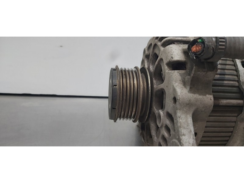 Recambio de alternador para kia carens ( ) drive referencia OEM IAM 373002A900  