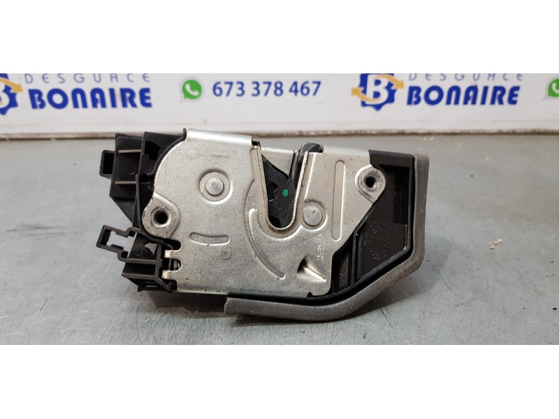 Recambio de cerradura puerta delantera derecha para bmw serie 5 berlina (e60) 530d referencia OEM IAM 7036170  