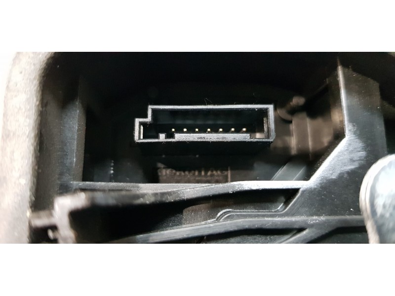 Recambio de cerradura puerta delantera derecha para bmw serie 5 berlina (e60) 530d referencia OEM IAM 7036170  