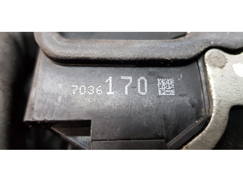 Recambio de cerradura puerta delantera derecha para bmw serie 5 berlina (e60) 530d referencia OEM IAM 7036170  