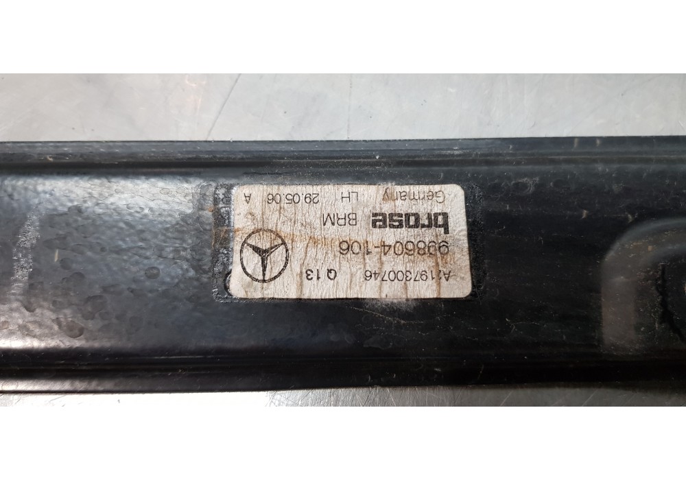 Recambio de elevalunas trasero izquierdo para mercedes clase cls (w219) 350 cgi (219.357) referencia OEM IAM A2197300946 A219730