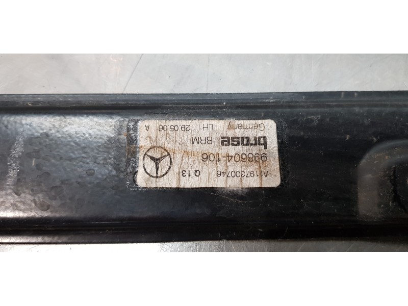 Recambio de elevalunas trasero izquierdo para mercedes clase cls (w219) 350 cgi (219.357) referencia OEM IAM A2197300946 A219730