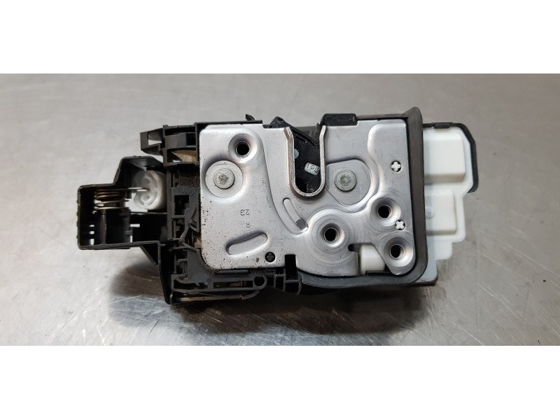 Recambio de cerradura puerta delantera derecha para volvo xc60 r design awd referencia OEM IAM 31462456  