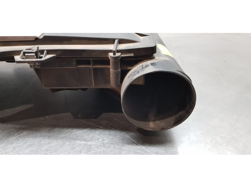 Recambio de filtro aire para mercedes clase cls (w219) 350 cgi (219.357) referencia OEM IAM A2730901301 A2730900801 