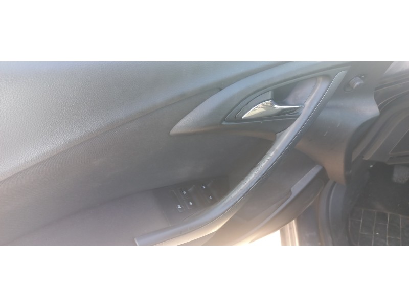 opel astra j sports tourer del año 2015