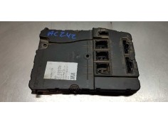 Recambio de caja reles / fusibles para renault megane ii berlina 5p pack authentique (e) referencia OEM IAM 8200525384