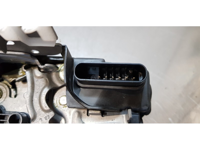 Recambio de cerradura puerta trasera izquierda para volvo xc60 r design awd referencia OEM IAM 31462446  