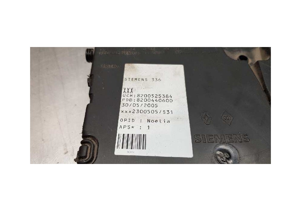 Recambio de caja reles / fusibles para renault megane ii berlina 5p pack authentique (e) referencia OEM IAM 8200525384  