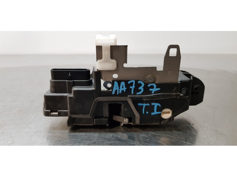 Recambio de cerradura puerta trasera izquierda para volvo xc60 r design awd referencia OEM IAM 31462446  