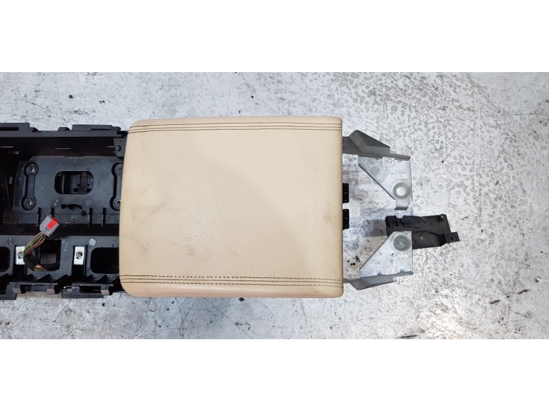 Recambio de apoyabrazos central para jaguar xf 3.0 v6 diesel s premium luxury referencia OEM IAM 8X23F044K84AG  