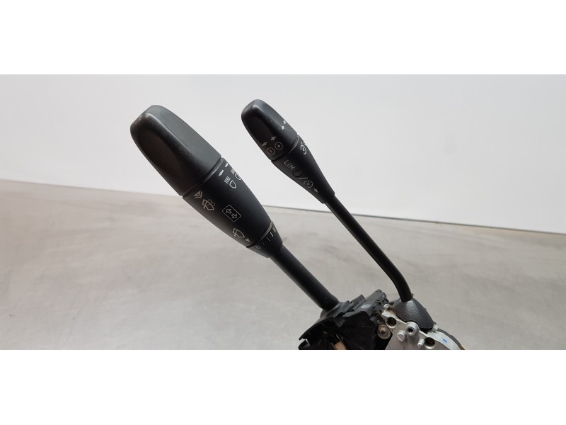 Recambio de mando multifuncion para mercedes clase cls (w219) 350 cgi (219.357) referencia OEM IAM A1715402545 A1715400144 