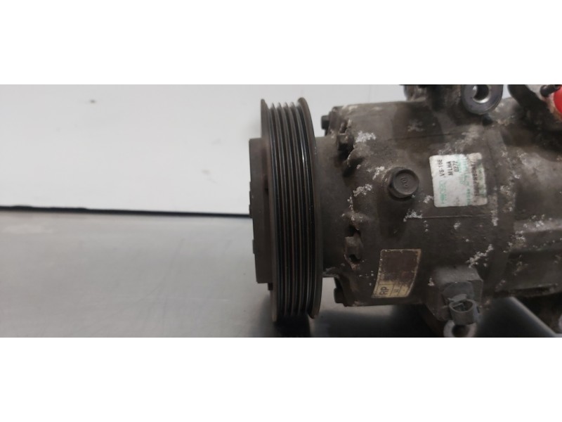 Recambio de compresor aire acondicionado para kia carens ( ) drive referencia OEM IAM 97701A4500  