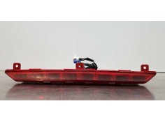 Recambio de luz central de freno para kia sportage basic 2wd referencia OEM IAM 92700F1100  