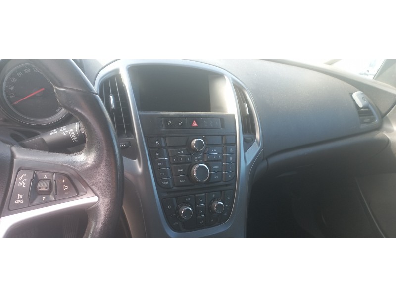 opel astra j sports tourer del año 2015