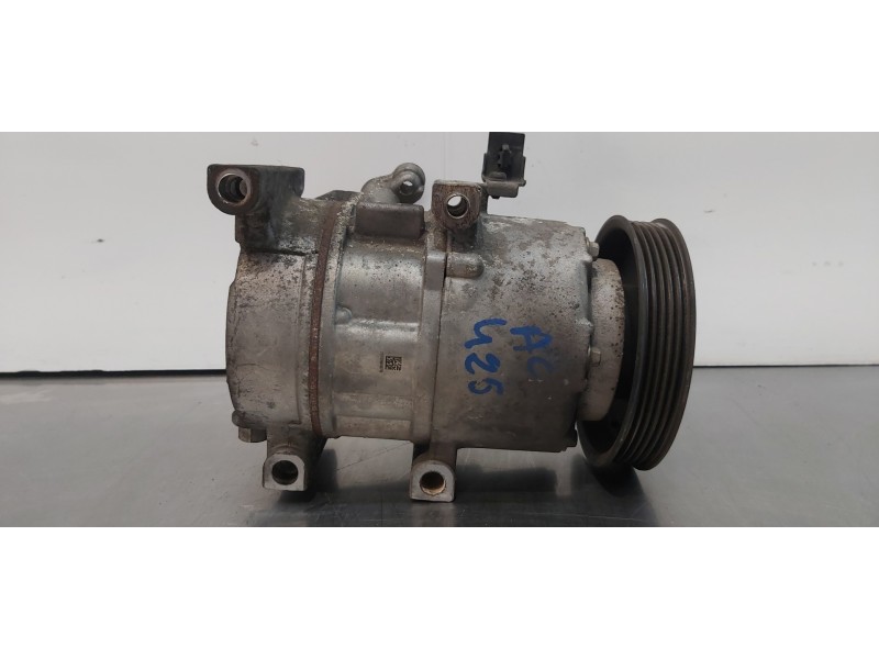Recambio de compresor aire acondicionado para kia carens ( ) drive referencia OEM IAM 97701A4500  