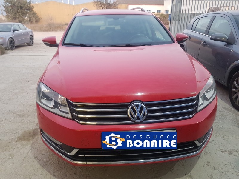 volkswagen passat variant (365) del año 2011