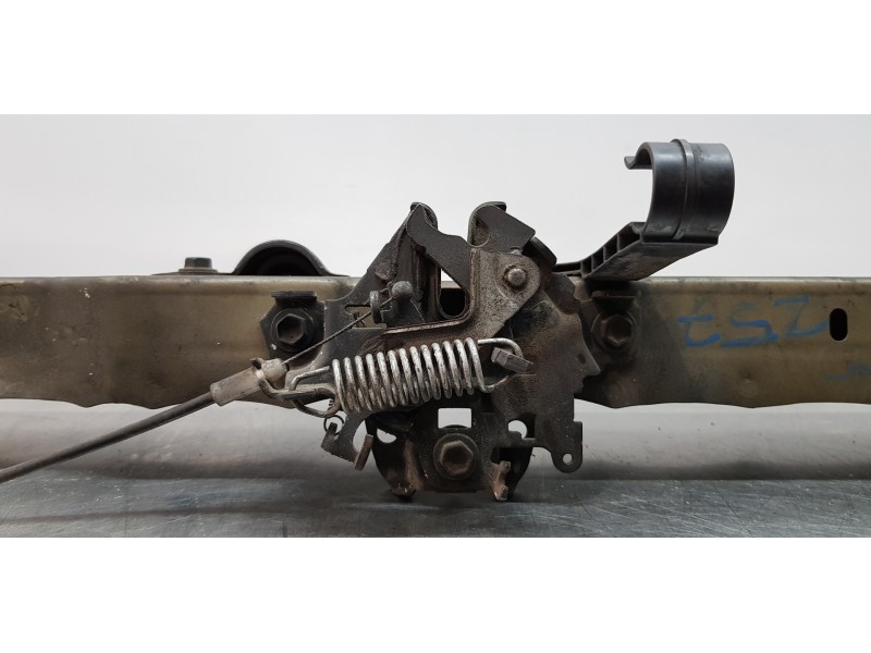 Recambio de travesaño superior para toyota rav 4 (a3) executive referencia OEM IAM 5321642901  