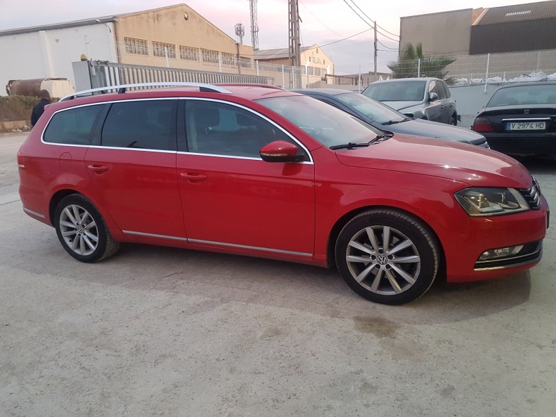 volkswagen passat variant (365) del año 2011