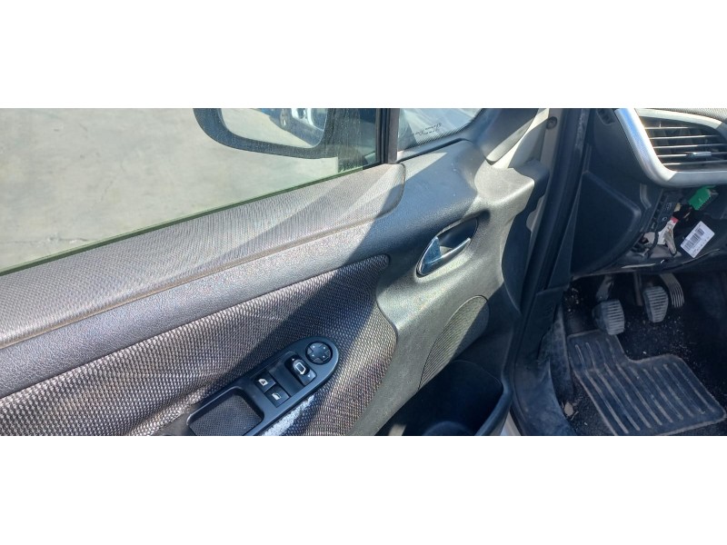 peugeot 207 sw del año 2008