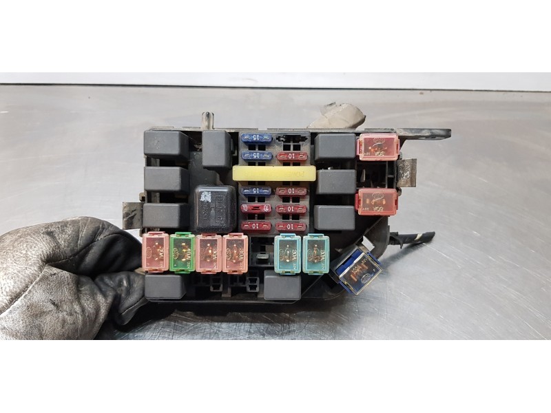 Recambio de caja reles / fusibles para hyundai coupe (rd) 1.6 fx referencia OEM IAM 9121027580   Recambio de caja reles / fusibles para hyundai coupe (rd) 1.6 fx referencia OEM IAM 9121027580