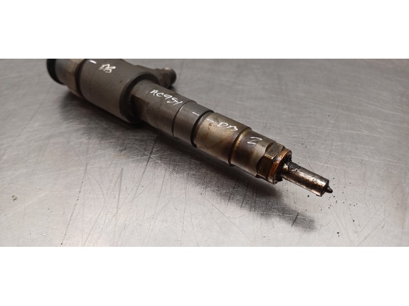 Recambio de inyector para peugeot 308 sw access referencia OEM IAM 0445110566  