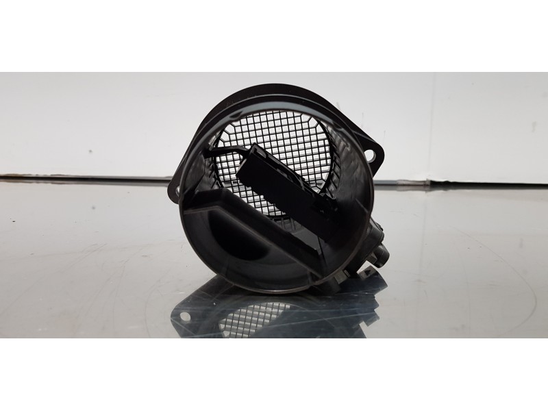 Recambio de caudalimetro para volkswagen t6 transporter furgón referencia OEM IAM 03L906461A  
