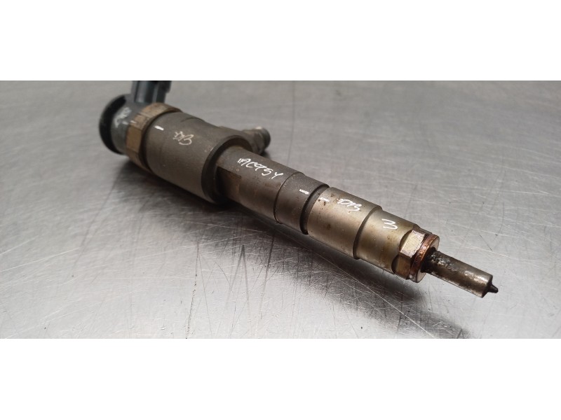 Recambio de inyector para peugeot 308 sw access referencia OEM IAM 0445110566  