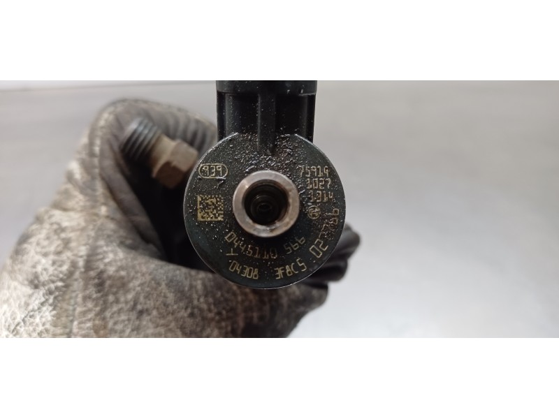 Recambio de inyector para peugeot 308 sw access referencia OEM IAM 0445110566  