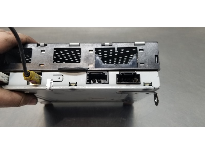 Recambio de sistema audio / radio cd para audi a4 ber. (b8) básico referencia OEM IAM 4F0035541L  