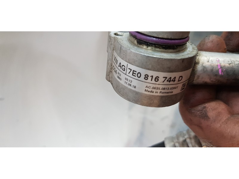 Recambio de tubos aire acondicionado para volkswagen t6 transporter furgón referencia OEM IAM 7E1820743M  