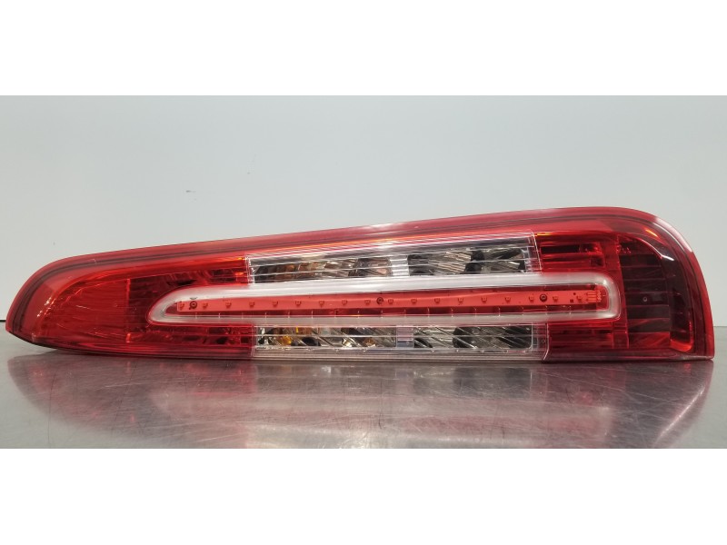 Recambio de piloto trasero derecho para ford c-max (cb3) ambiente referencia OEM IAM 1619507 7M5113404AK 