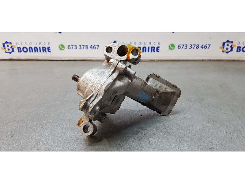 Recambio de bomba aceite para toyota auris touring sports (e18) hybrid advance referencia OEM IAM 151000T060  