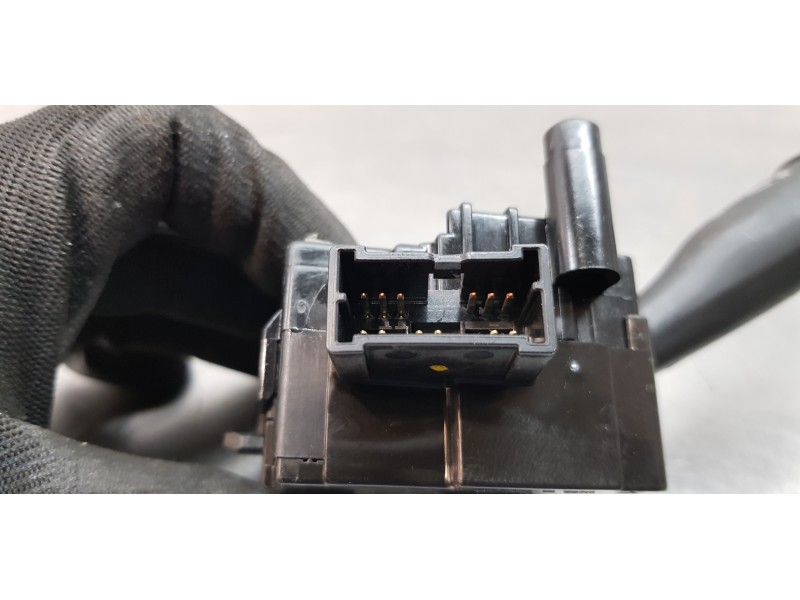 Recambio de mando limpia para suzuki sx4 glx referencia OEM IAM 3731068L20  