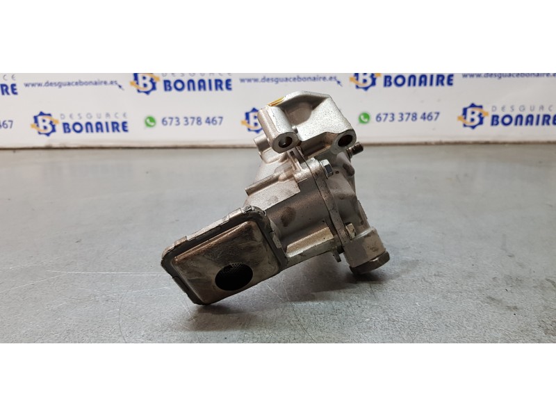 Recambio de bomba aceite para toyota auris touring sports (e18) hybrid advance referencia OEM IAM 151000T060  