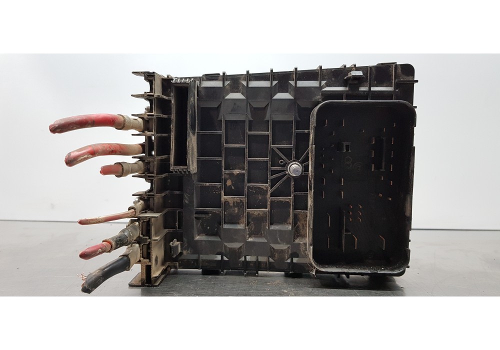 Recambio de caja reles / fusibles para audi a3 sportback (8p) 2.0 tdi attraction referencia OEM IAM 1K0937125A  