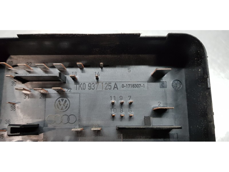 Recambio de caja reles / fusibles para audi a3 sportback (8p) 2.0 tdi attraction referencia OEM IAM 1K0937125A  