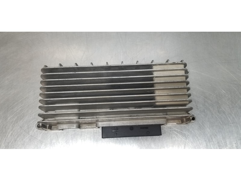 Recambio de amplificador de audio para audi a4 ber. (b8) básico referencia OEM IAM 8T0035223AE   Recambio de amplificador de audio para audi a4 ber. (b8) básico referencia OEM IAM 8T0035223AE