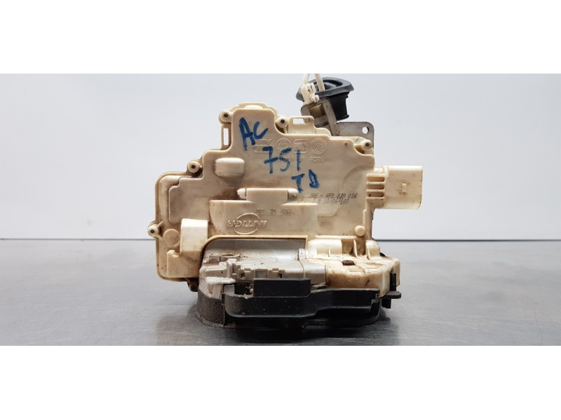 Recambio de cerradura puerta trasera derecha para audi a3 sportback (8p) 2.0 tdi attraction referencia OEM IAM 4F0839016  