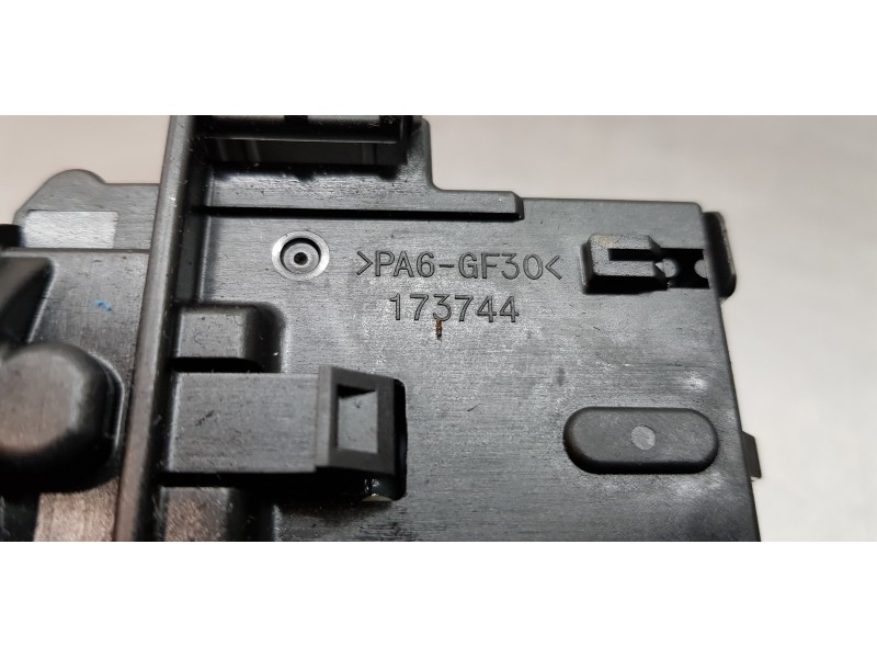 Recambio de mando luces para suzuki sx4 glx referencia OEM IAM 3721061M60  