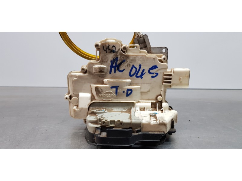 Recambio de cerradura puerta trasera derecha para audi a6 berlina (4f2) 2.0 tdi referencia OEM IAM 4F0839016   Recambio de cerradura puerta trasera derecha para audi a6 berlina (4f2) 2.0 tdi referencia OEM IAM 4F0839016