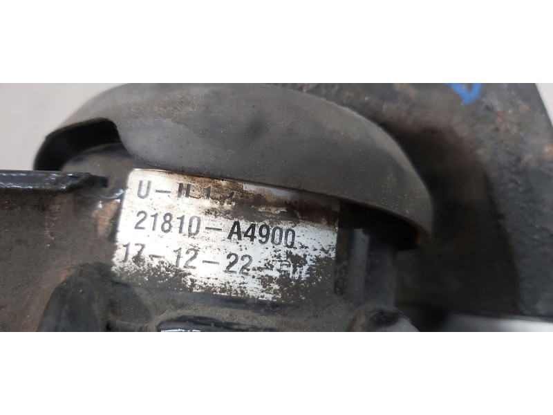 Recambio de soporte motor derecho para kia carens ( ) drive referencia OEM IAM 21810A4900  