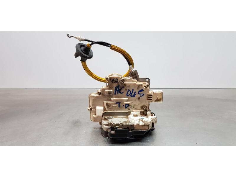 Recambio de cerradura puerta trasera derecha para audi a6 berlina (4f2) 2.0 tdi referencia OEM IAM 4F0839016   Recambio de cerradura puerta trasera derecha para audi a6 berlina (4f2) 2.0 tdi referencia OEM IAM 4F0839016