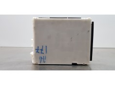 Recambio de caja reles / fusibles para toyota rav 4 plug-in hybrid advance referencia OEM IAM 8273042840   2