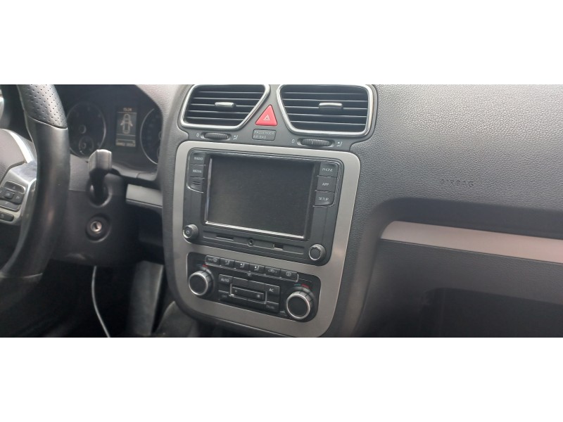 volkswagen scirocco (137) del año 2010