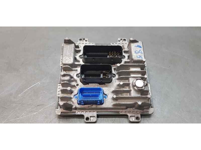 Recambio de centralita motor uce para opel zafira tourer excellence referencia OEM IAM 55491736  