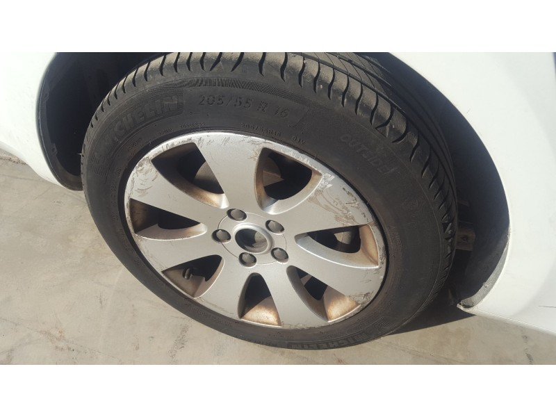 skoda superb combi (3t5) del año 2009