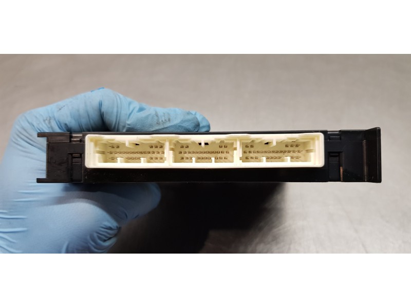 Recambio de modulo electronico para toyota rav 4 plug-in hybrid advance referencia OEM IAM 8999042250 899H042190 2329009914