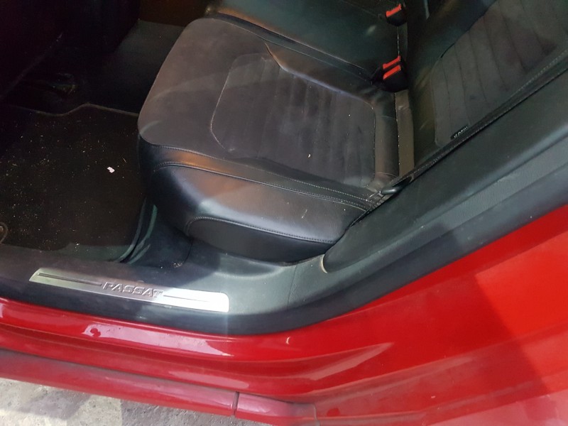 volkswagen passat variant (365) del año 2011